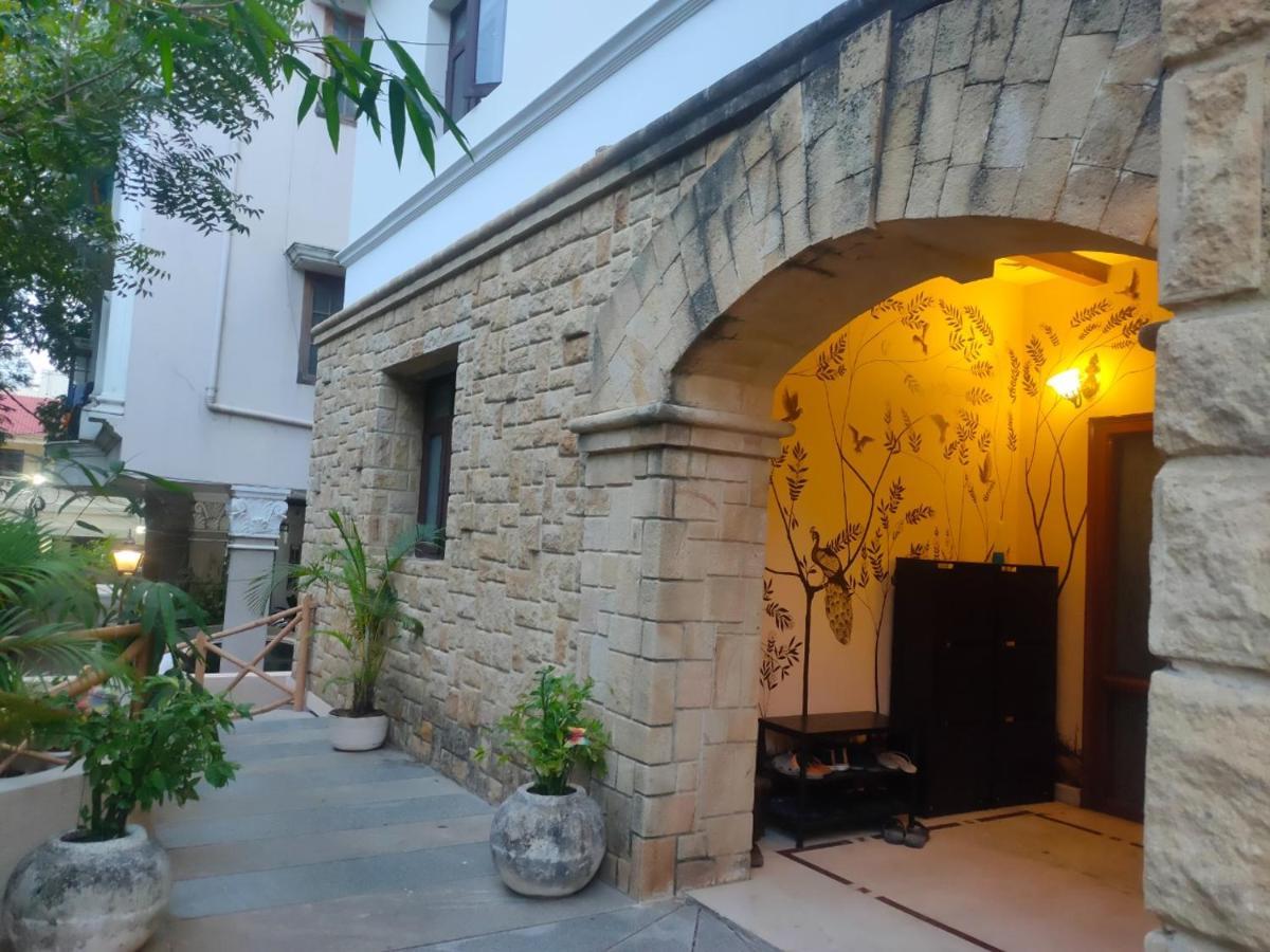 Nomads Nest Hostel Haiderabad Buitenkant foto