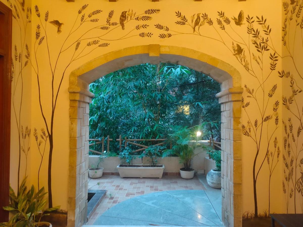 Nomads Nest Hostel Haiderabad Buitenkant foto