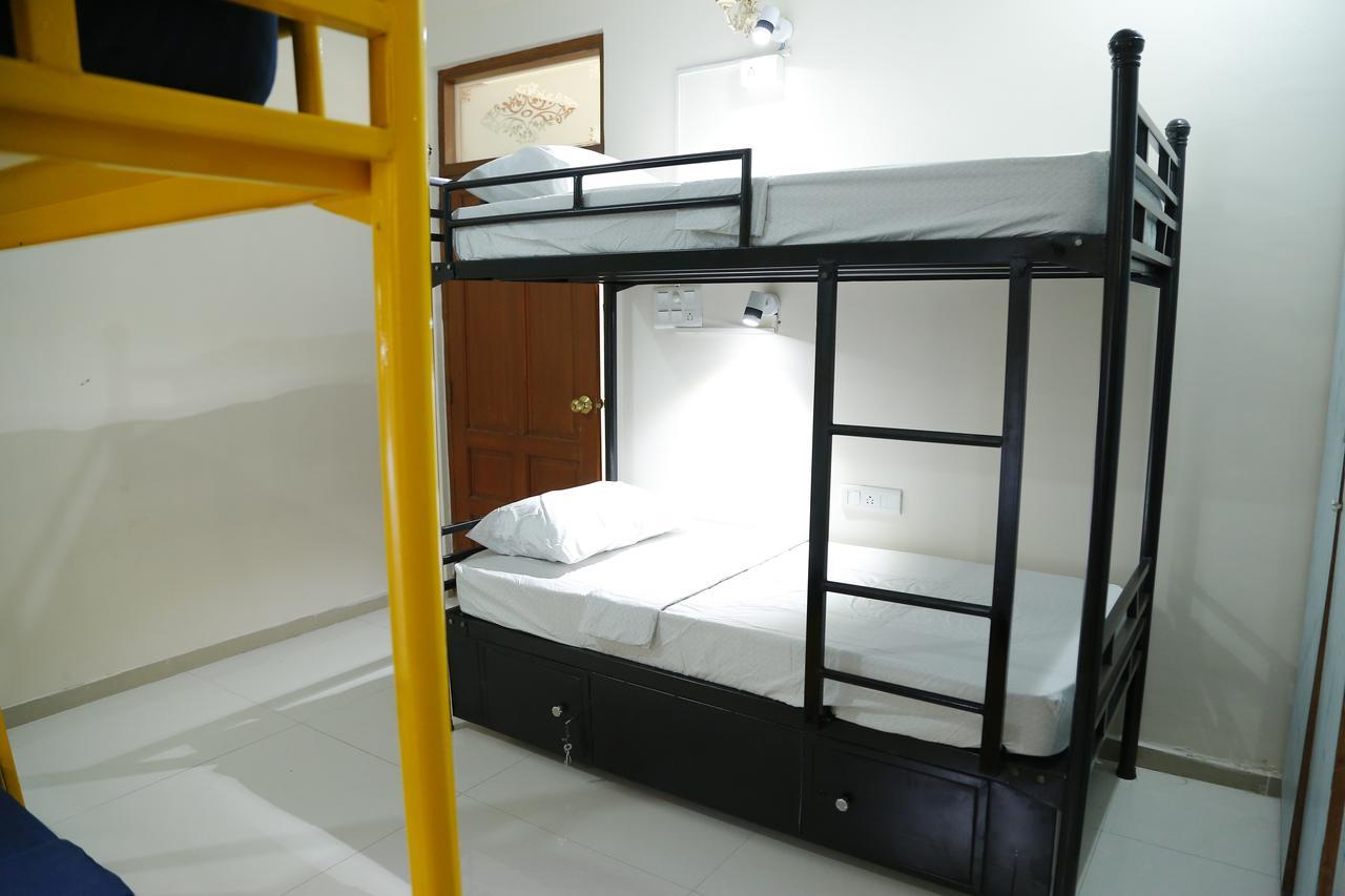 Nomads Nest Hostel Haiderabad Buitenkant foto