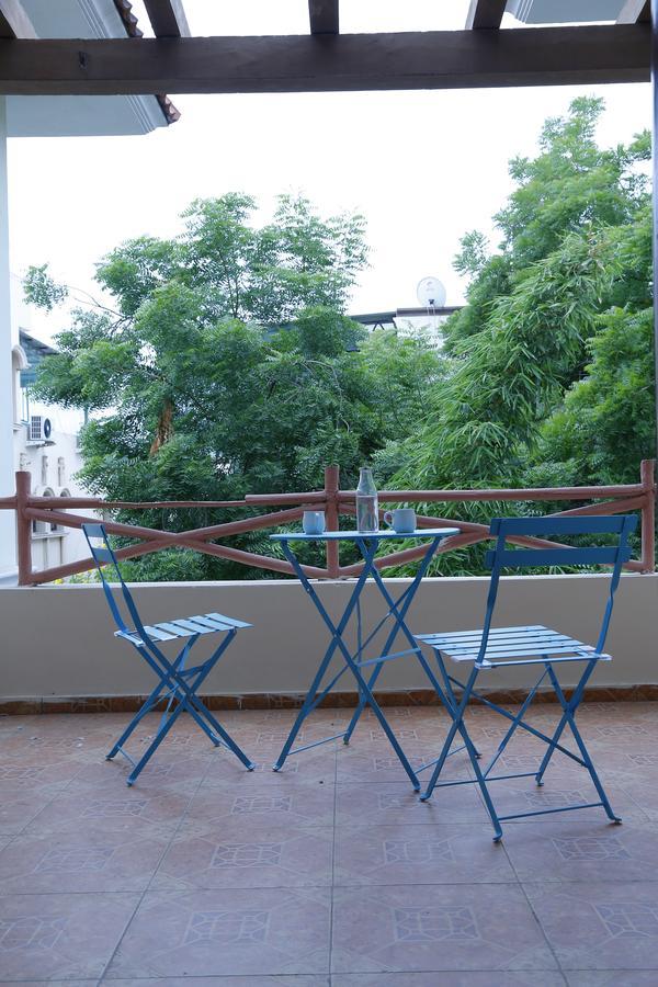 Nomads Nest Hostel Haiderabad Buitenkant foto